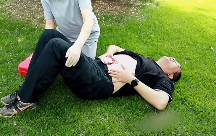 What is abdominal evisceration? Causes, Treatment & Prevention